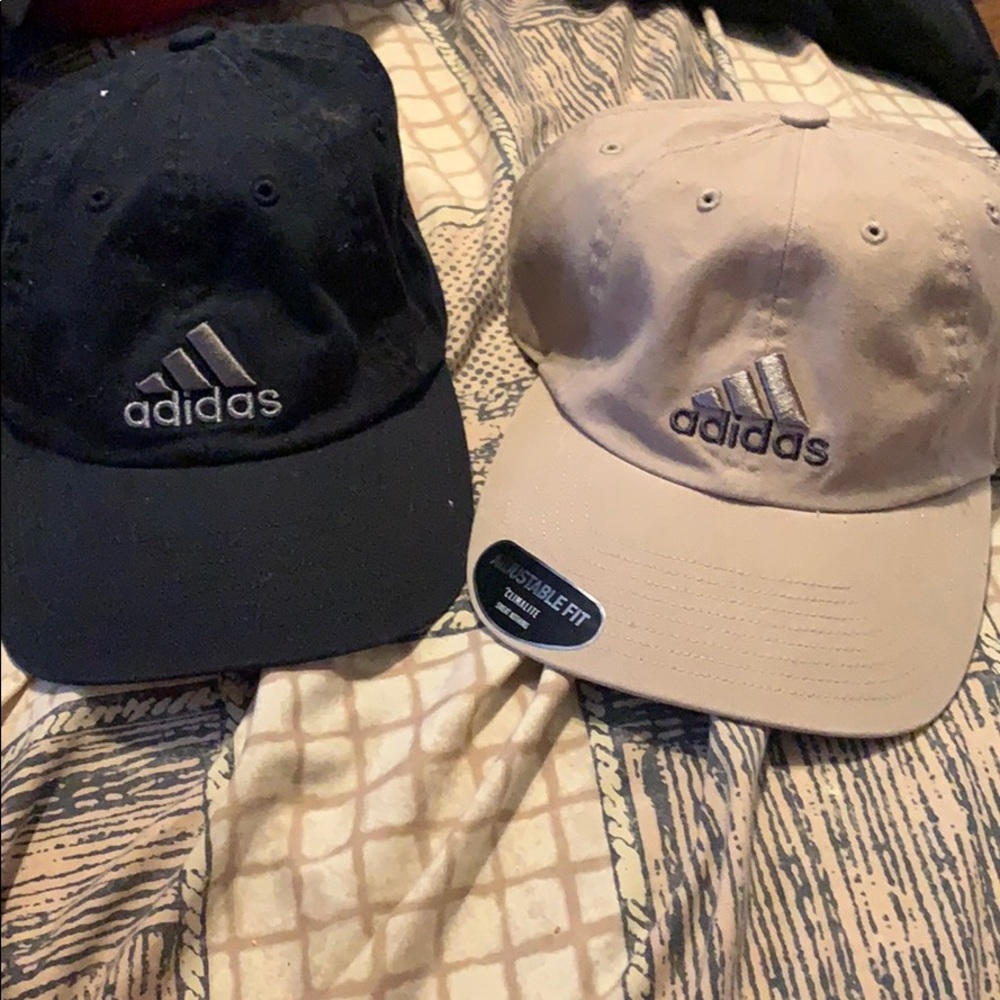 Adidas hats - Picture 1 of 2